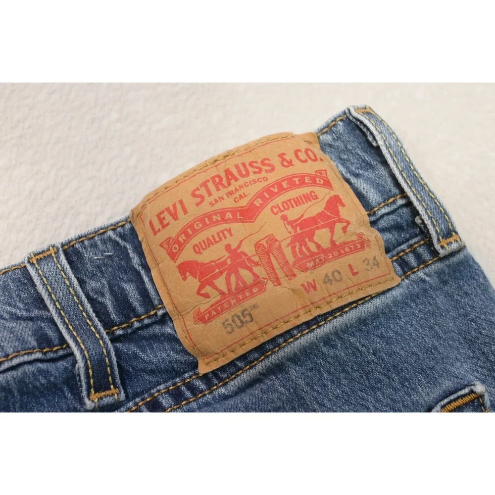 Levi's 505 Regular Fit Jeans Mens 40x34 Blue Straight Leg Medium Wash Excellent